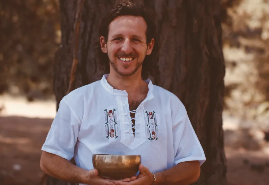 Matías Giménez Hutton, sonoterapeuta y facilitador de la formación de Sonoterapia Infantil