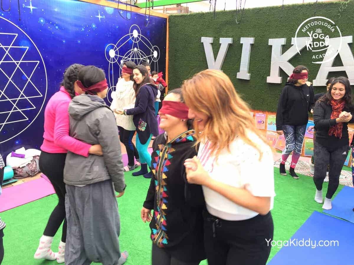 yoga-para-niños-arica-chile-formación-monitor-profesrorado-instructurado-YogaKiddy-0029