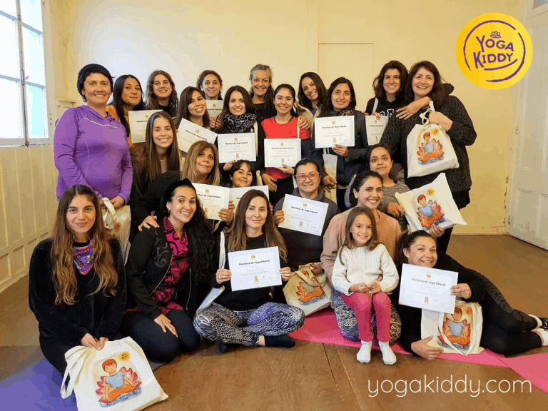 Yoga-para-niños-Viña-del-Mar-Formación-internacional-de-Monitor-de-Yoga-Infantil-10-768x576