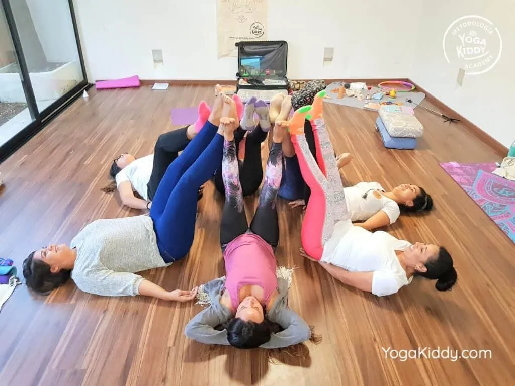 Formación-de-Yoga-para-Niños-en-Guadalajara-México-YogaKiddy-0143-1024x768