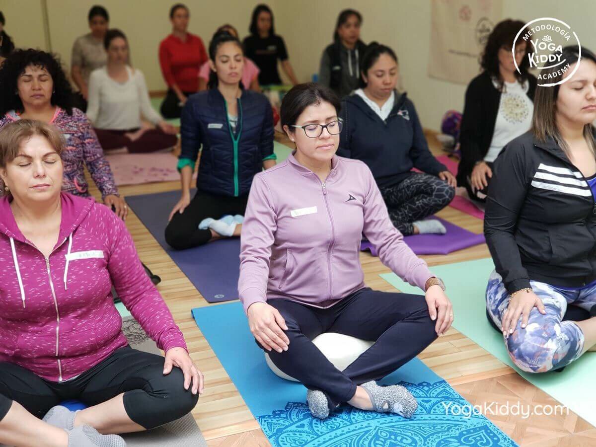 Certificación de Yoga para niños en CDMX México 3