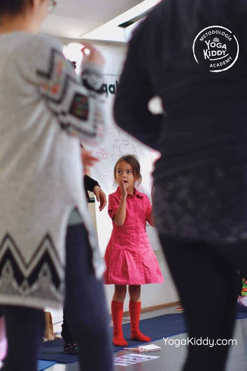 yoga-para-niños-formación-monitor-yoga-infantil-YogaKiddy-viña-del-mar-chile0007