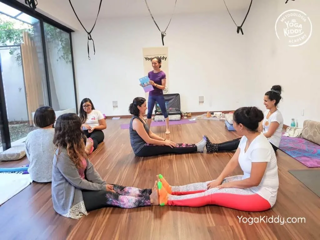Formación-de-Yoga-para-Niños-en-Guadalajara-México-YogaKiddy-0140-1024x768