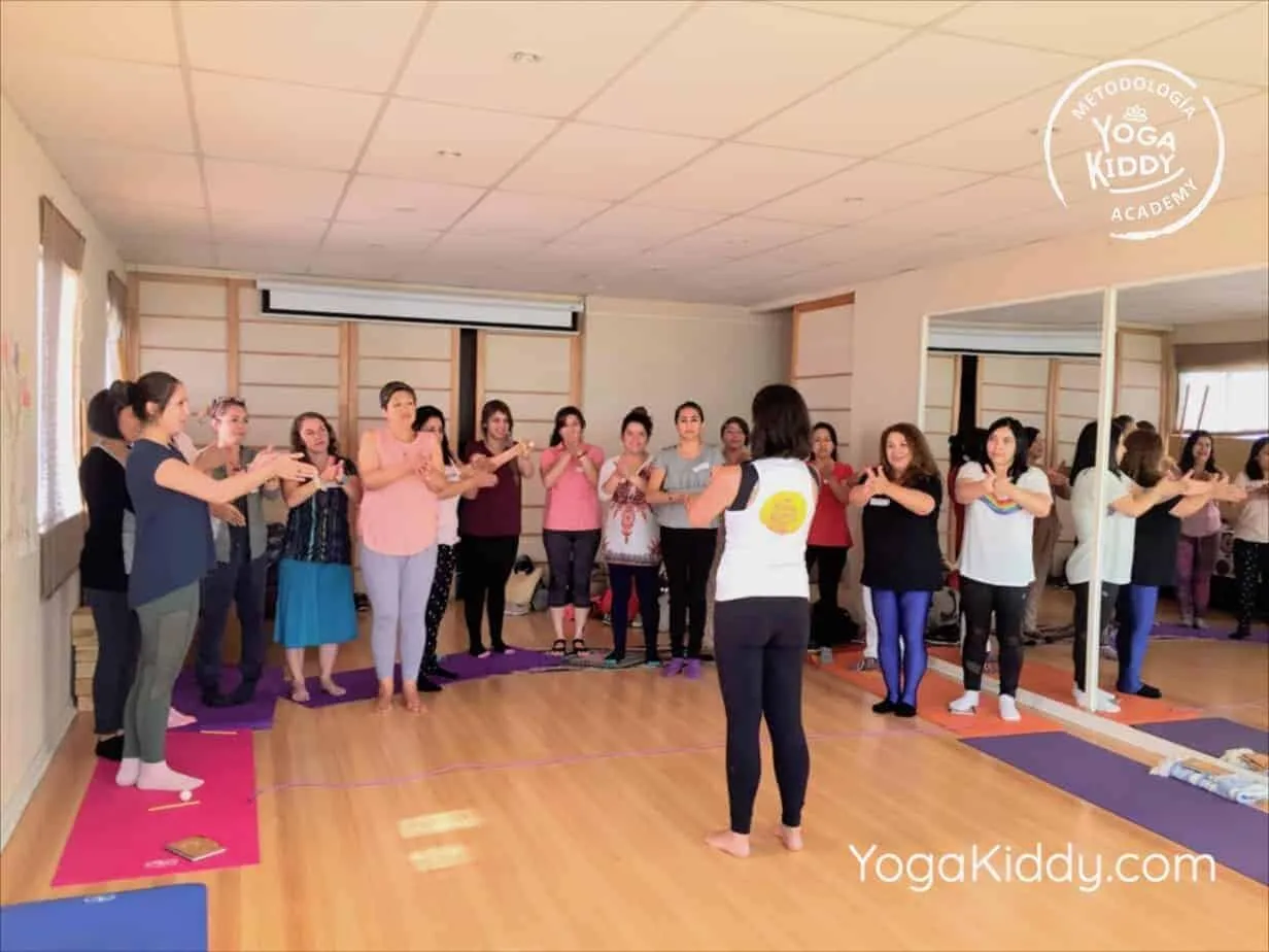yoga-para-niños-antofagasta-chile-formacion-monitor-yogakiddy-2
