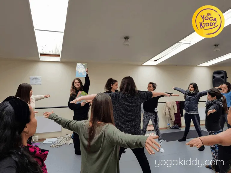 Yoga-para-niños-Viña-del-Mar-Formación-internacional-de-Monitor-de-Yoga-Infantil-6-768x576