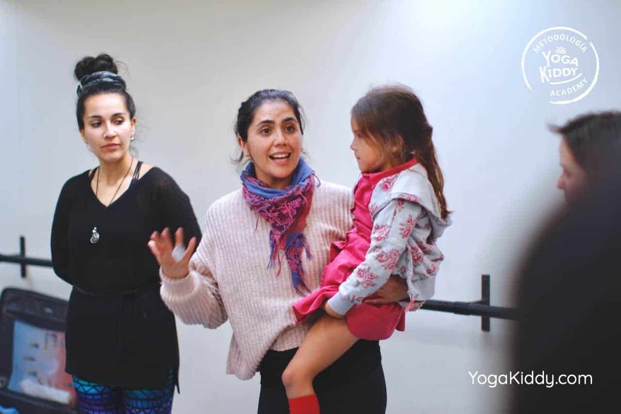 yoga-para-niños-formación-monitor-yoga-infantil-YogaKiddy-viña-del-mar-chile0082