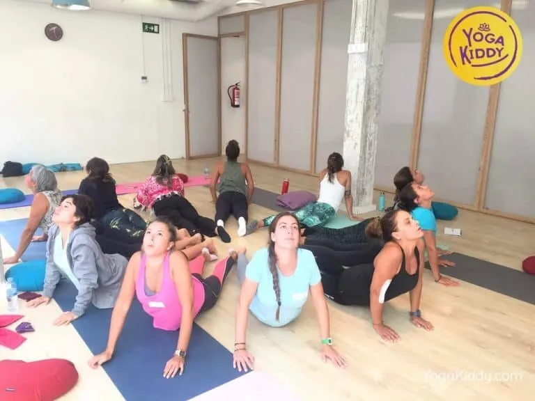 Yoga-para-niños-madrid-españa-Formación-Internacional-de-Monitor-de-Yoga-Infantil9-1-768x576