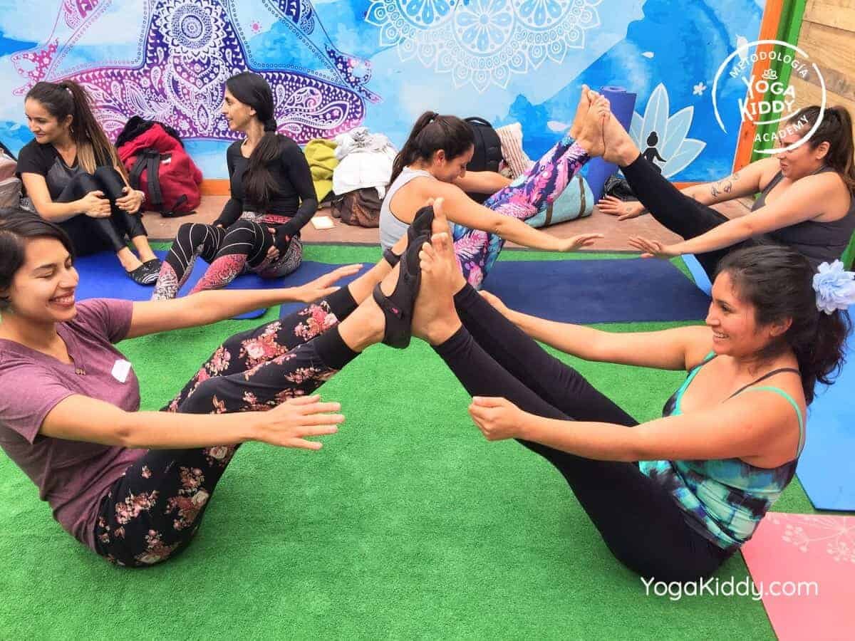 yoga-para-niños-arica-chile-formación-monitor-profesrorado-instructurado-YogaKiddy-0018