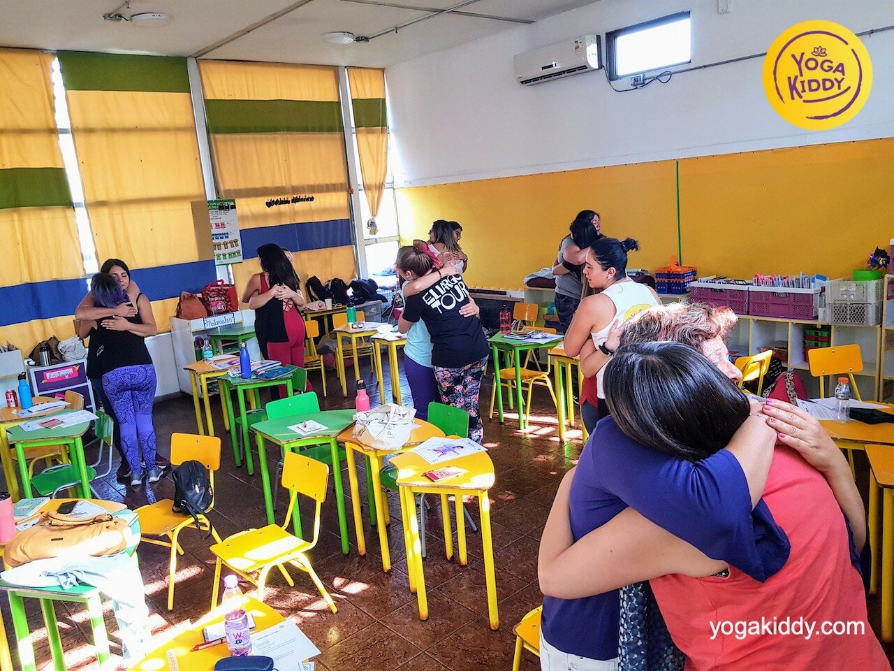 yoga en el aula sala de clase yogakiddy 0019