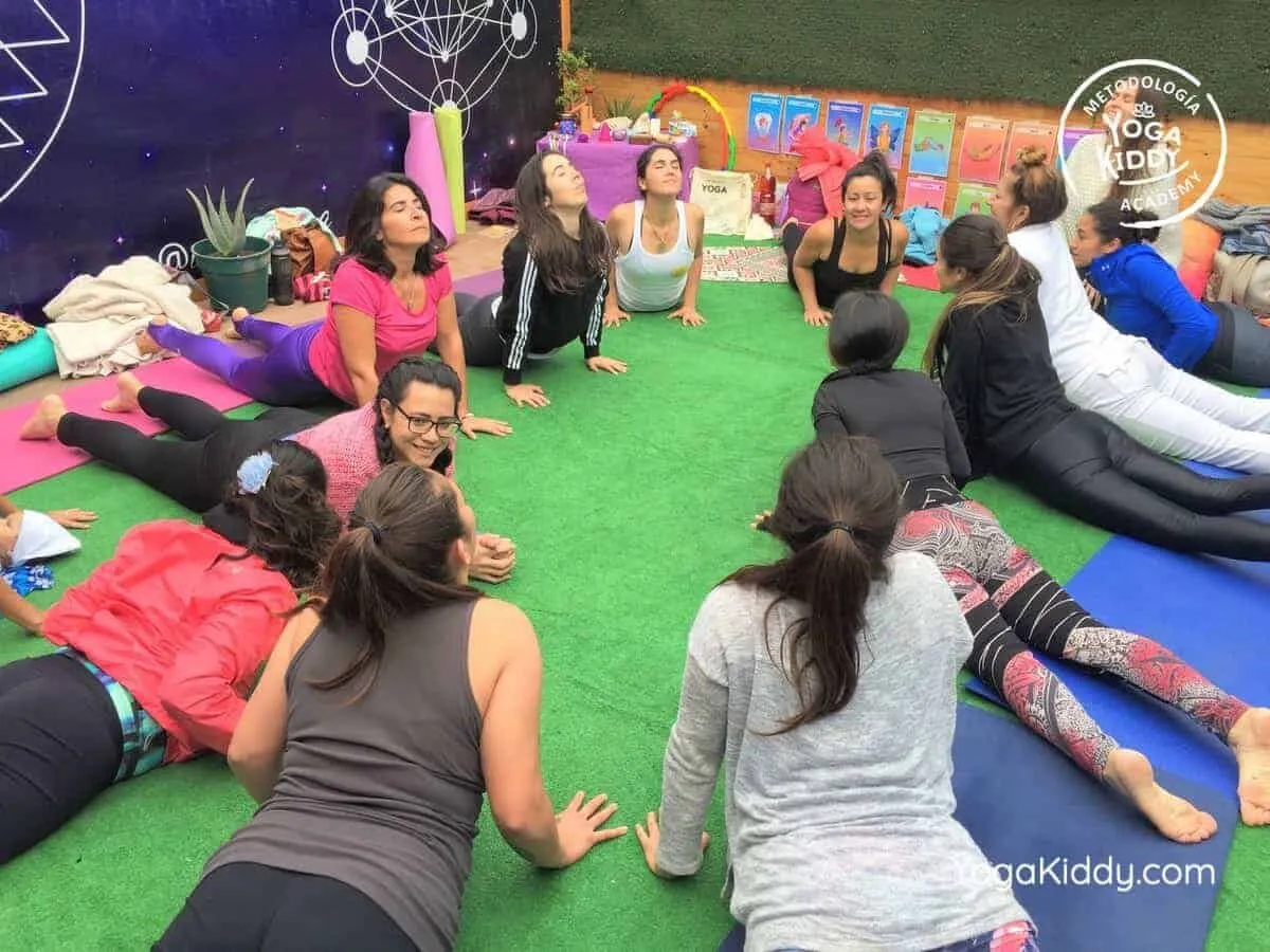 yoga-para-niños-arica-chile-formación-monitor-profesrorado-instructurado-YogaKiddy-0012