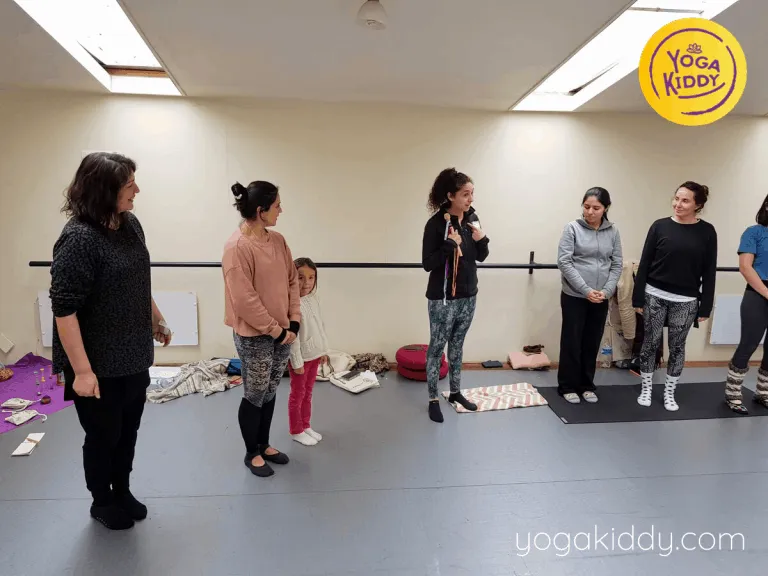 Yoga-para-niños-Viña-del-Mar-Formación-internacional-de-Monitor-de-Yoga-Infantil-3-768x576