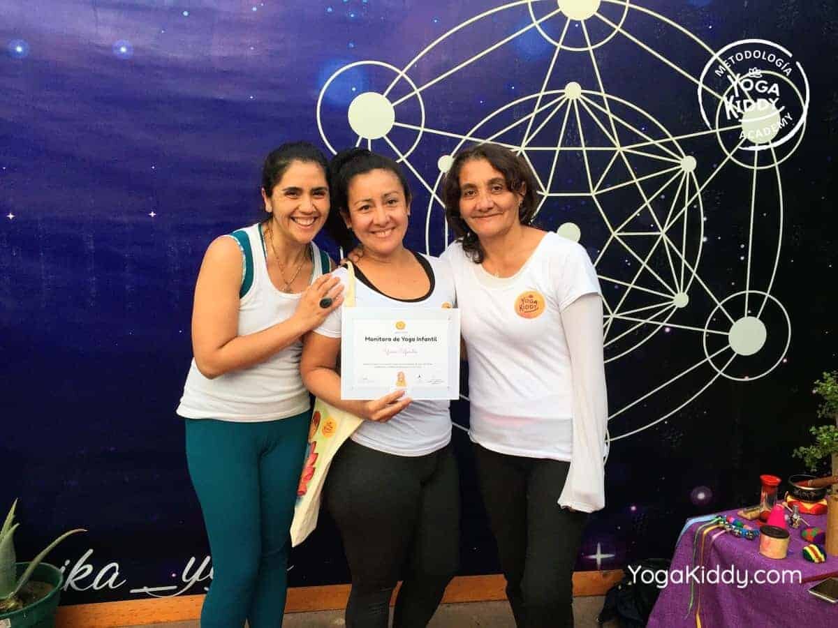 yoga-para-niños-arica-chile-formación-monitor-profesrorado-instructurado-YogaKiddy-0047