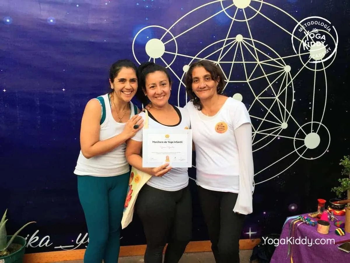 yoga-para-niños-arica-chile-formación-monitor-profesrorado-instructurado-YogaKiddy-0047