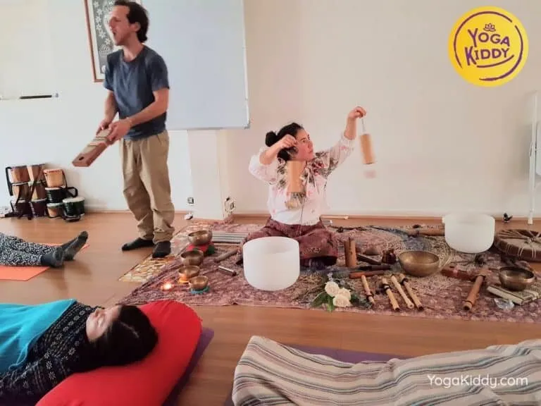 formacion-sonoterapia-infantil-para-niños-santiago-chile-yogakiddy-11-768x576