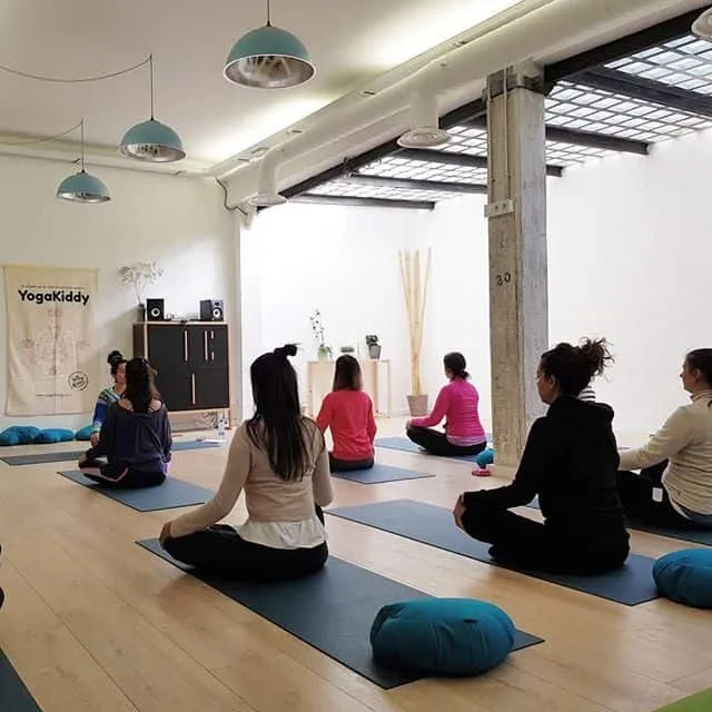 yoga-para-niños-madrid-españa-yogakiddy-meditación-Formación-Internacional-de-Monitor-de-Yoga-Infantil-4