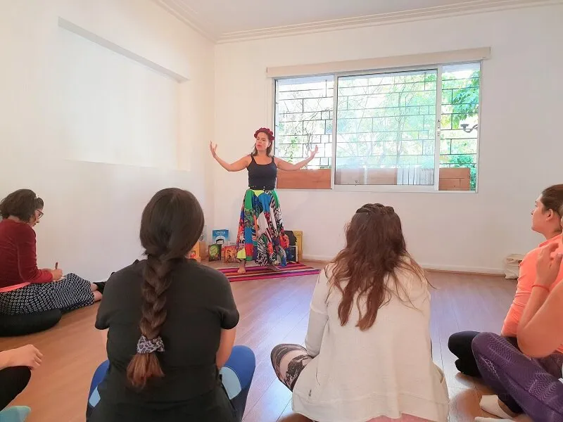 cuentacuentos con yoga formacion presencial