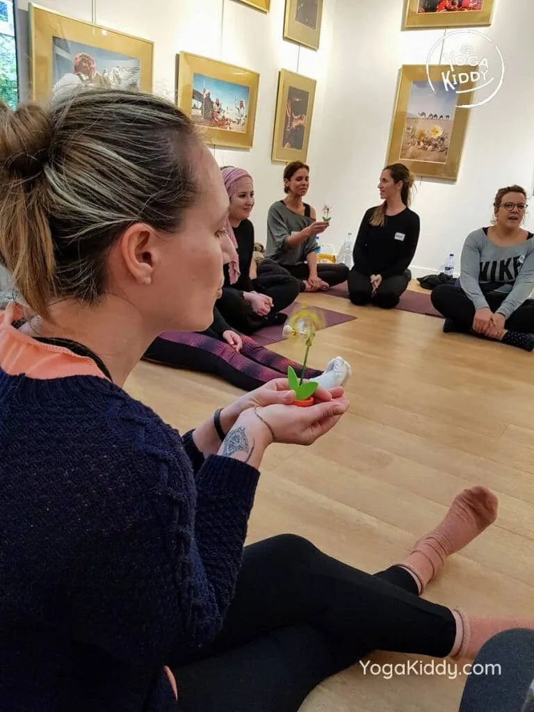 formation-yoga-pour-enfants-moniteur-paris-france-yogakiddy_13-768x1024
