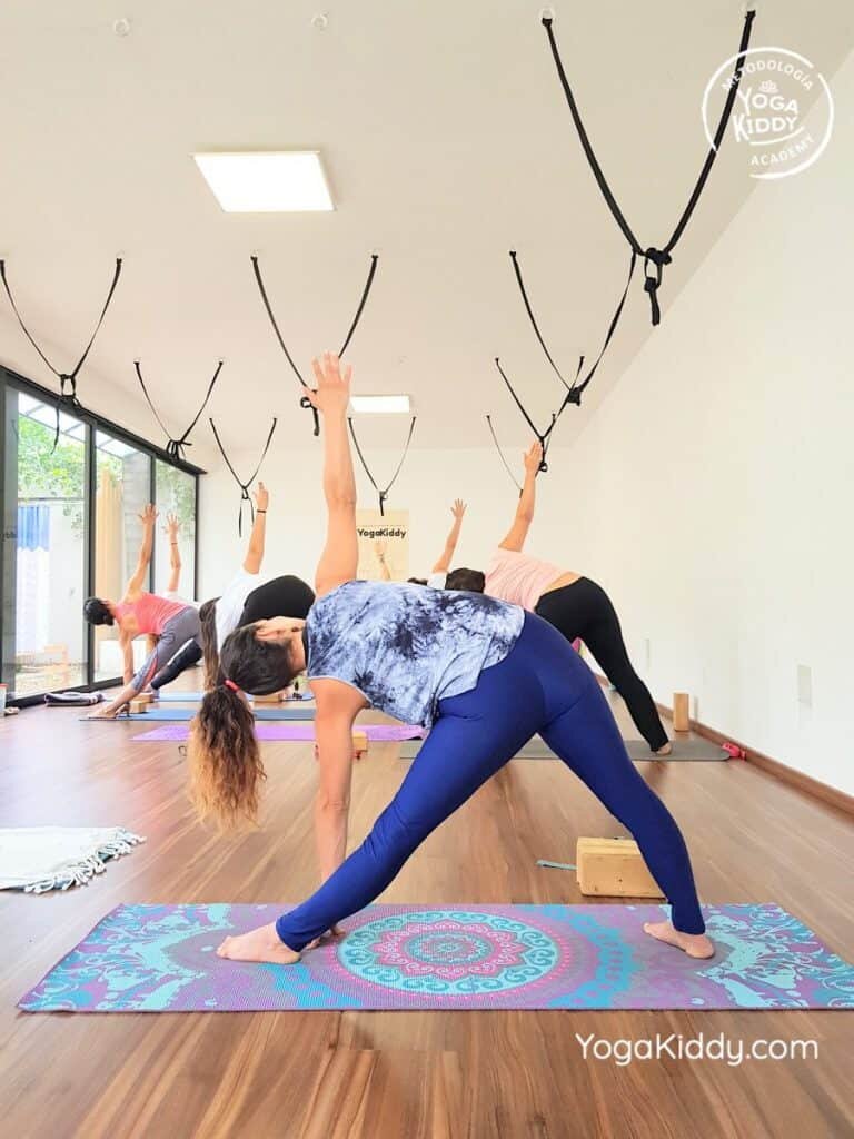 Formación-de-Yoga-para-Niños-en-Guadalajara-México-YogaKiddy-0024-768x1024