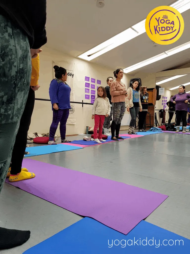 Yoga-para-niños-Viña-del-Mar-Formación-Internacional-de-Monitor-de-Yoga-Infantil-1-768x1024