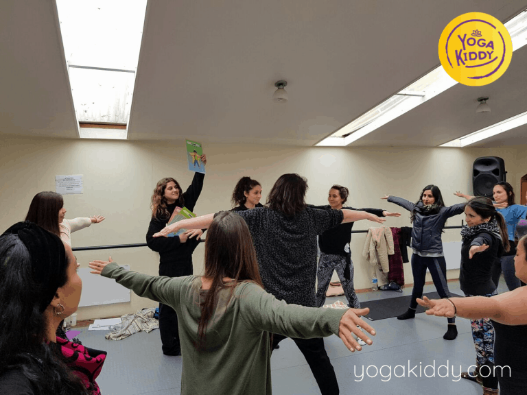 Yoga-para-niños-Viña-del-Mar-Formación-internacional-de-Monitor-de-Yoga-Infantil-5-768x576