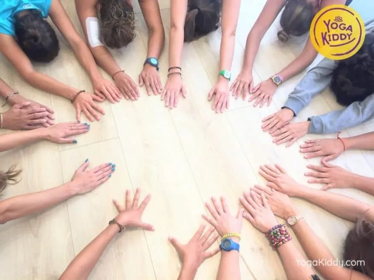 Yoga-para-niños-madrid-españa-Formación-Internacional-de-Monitor-de-Yoga-Infantil11-1-768x576