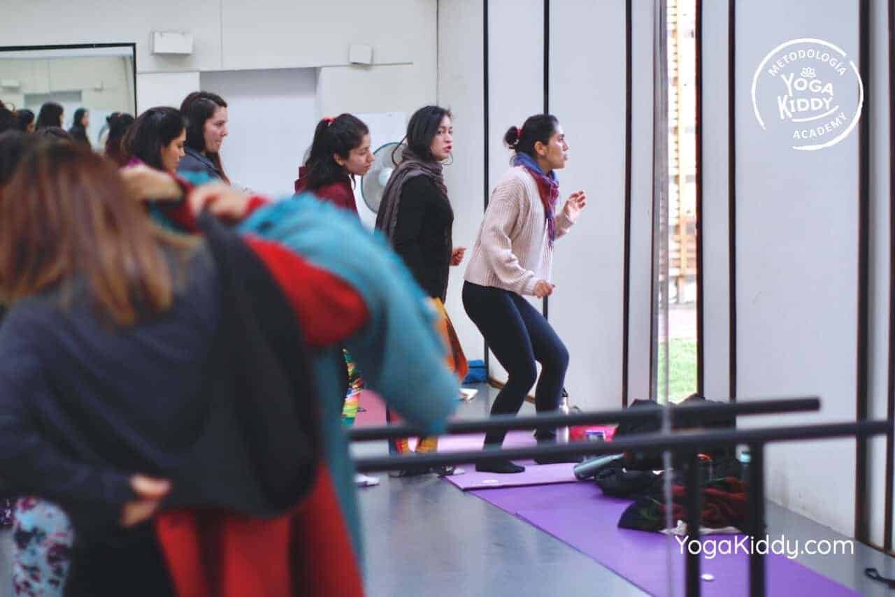 yoga-para-niños-formación-monitor-yoga-infantil-YogaKiddy-viña-del-mar-chile0085