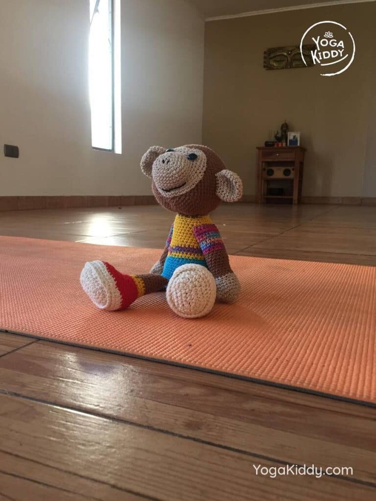 formacion-yoga-para-ninos-copiapo-chile-yogakiddy-14-768x1024