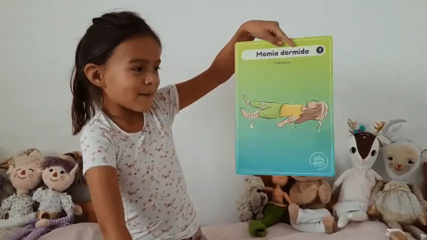 Postura de la Momia (Savasana)