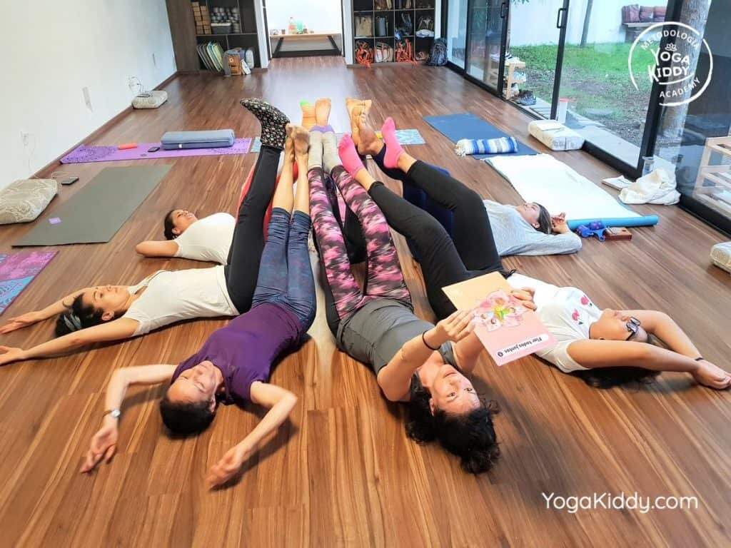 Formación-de-Yoga-para-Niños-en-Guadalajara-México-YogaKiddy-0144-1024x768