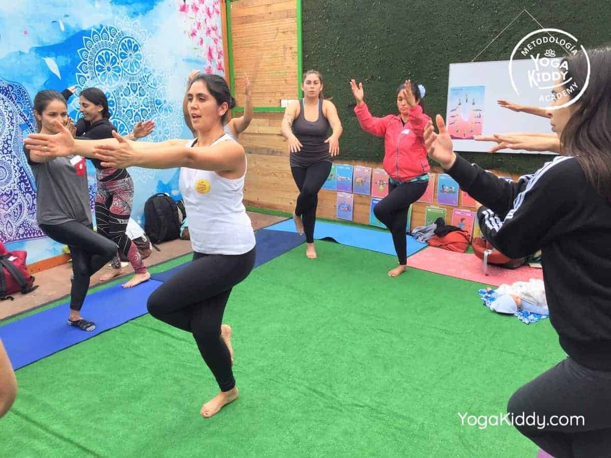 yoga-para-niños-arica-chile-formación-monitor-profesrorado-instructurado-YogaKiddy-0013
