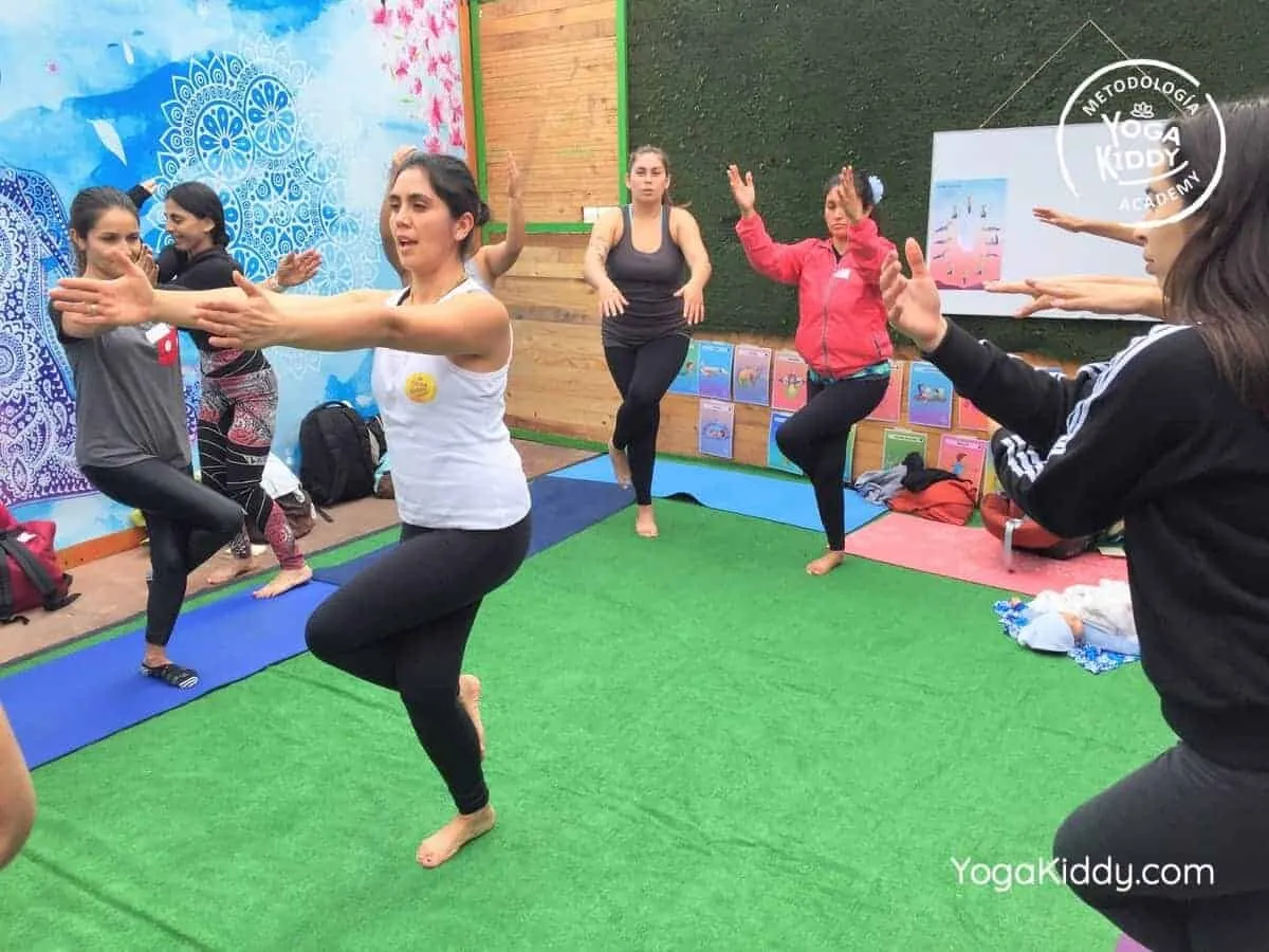 yoga-para-niños-arica-chile-formación-monitor-profesrorado-instructurado-YogaKiddy-0013