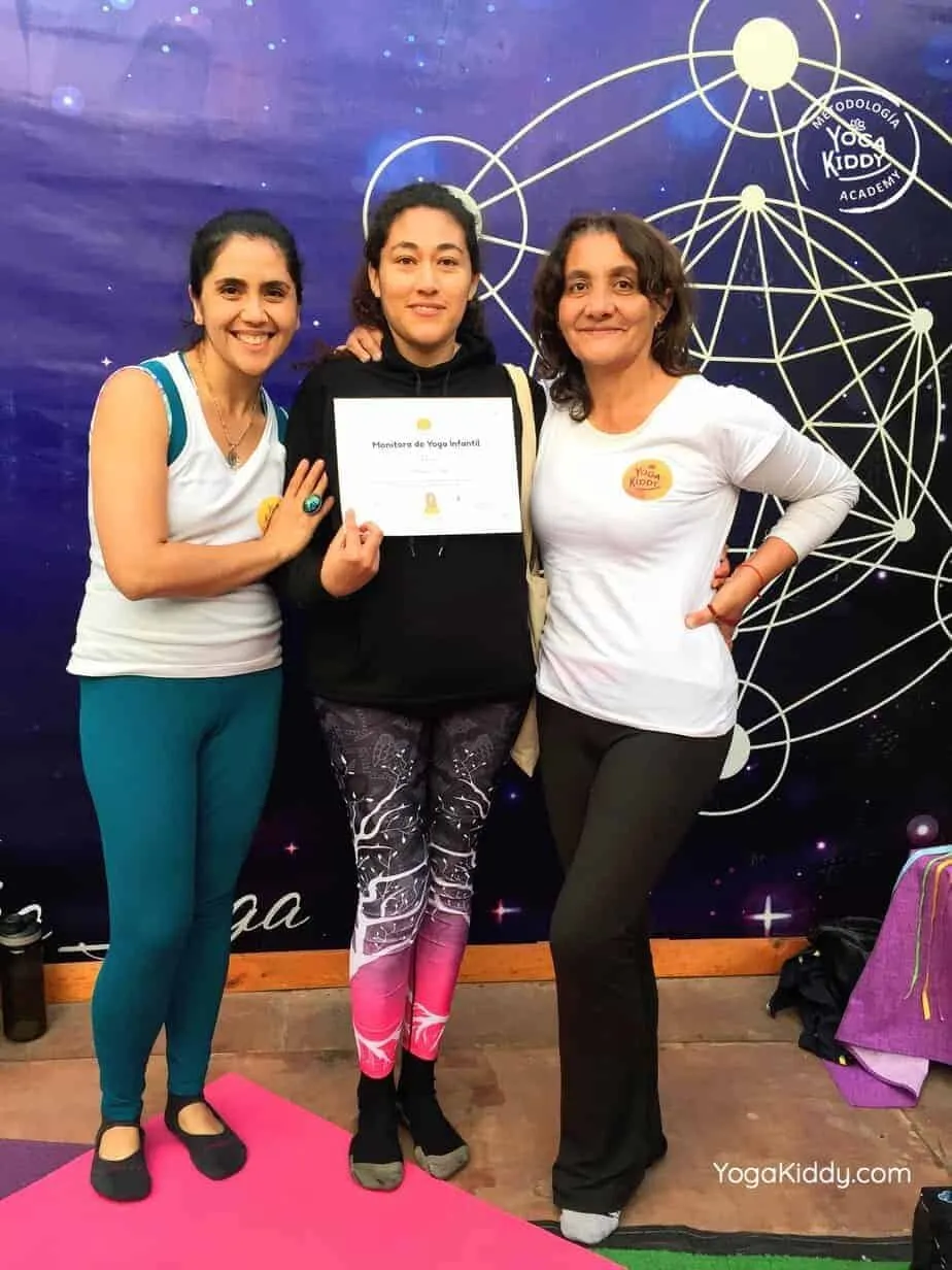 yoga-para-niños-arica-chile-formación-monitor-profesrorado-instructurado-YogaKiddy-0046