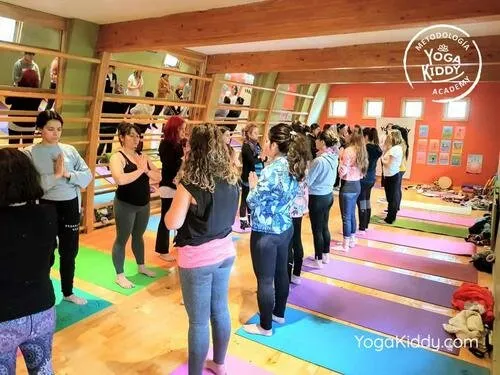 Formación-de-Monitor-de-Yoga-para-Niños-en-Santiago-Chile0003