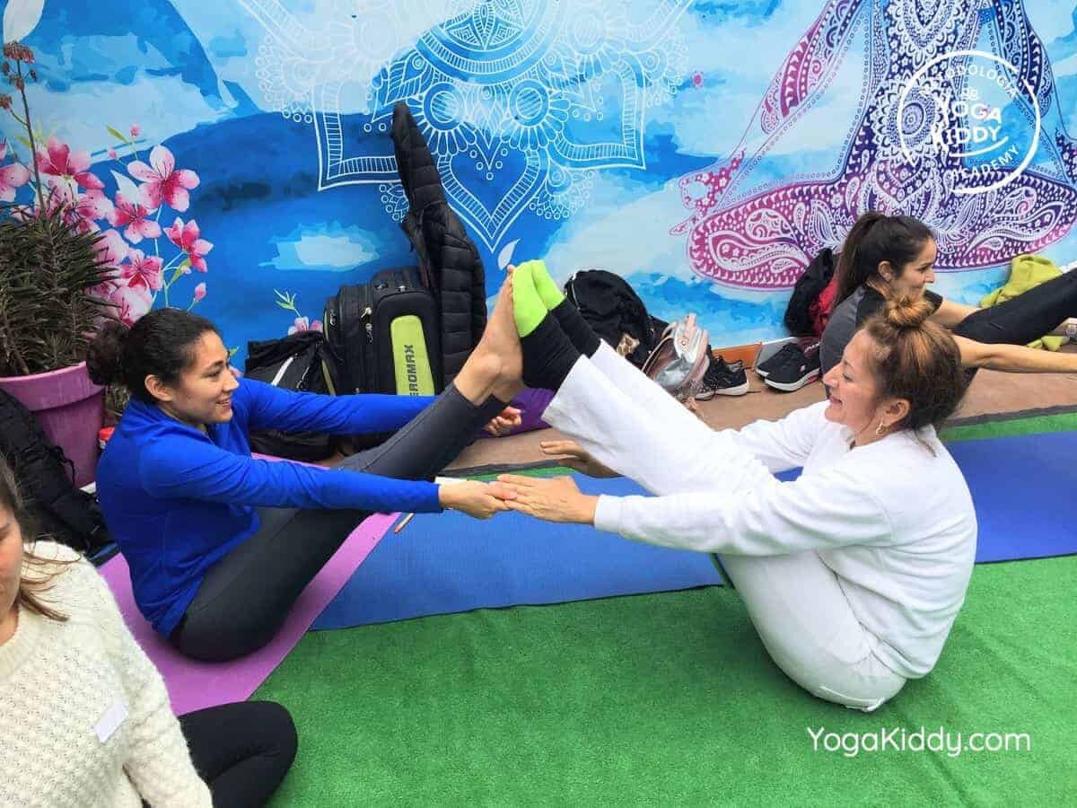 yoga-para-niños-arica-chile-formación-monitor-profesrorado-instructurado-YogaKiddy-0017