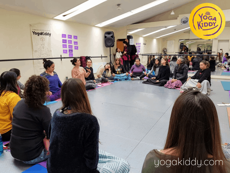 Yoga-para-niños-Viña-del-Mar-Formación-Internacional-de-Monitor-de-Yoga-Infantil-2-768x576