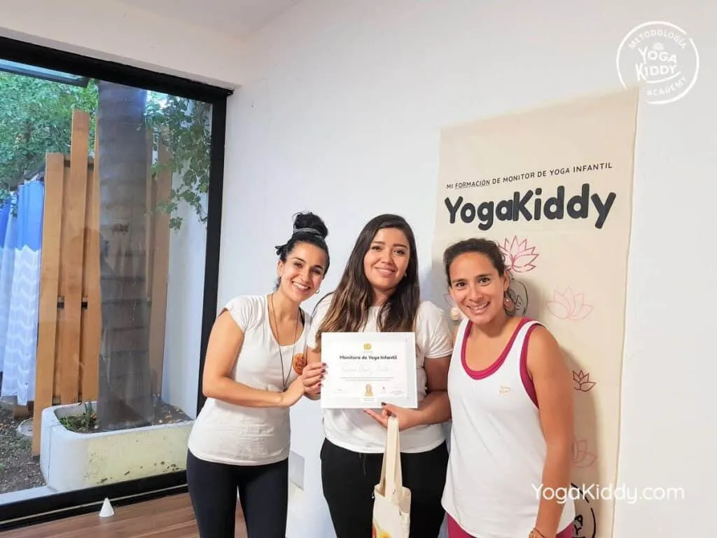 Formación-de-Yoga-para-Niños-en-Guadalajara-México-YogaKiddy-0151-1024x768