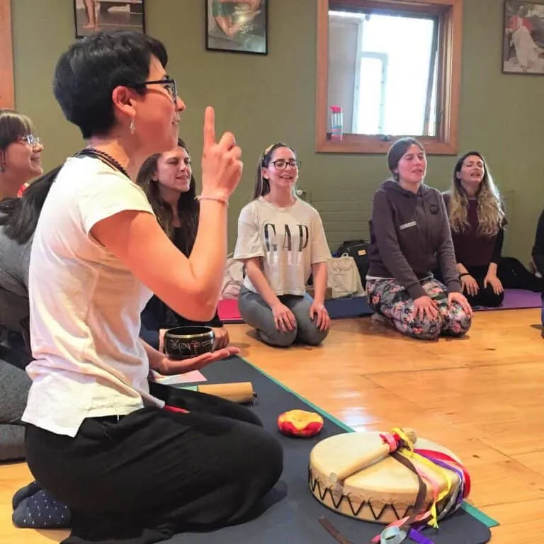 Yoga-niños-santiago-chile-Formación-Internacional-de-Monitor-de-Yoga-Infantil13-768x768