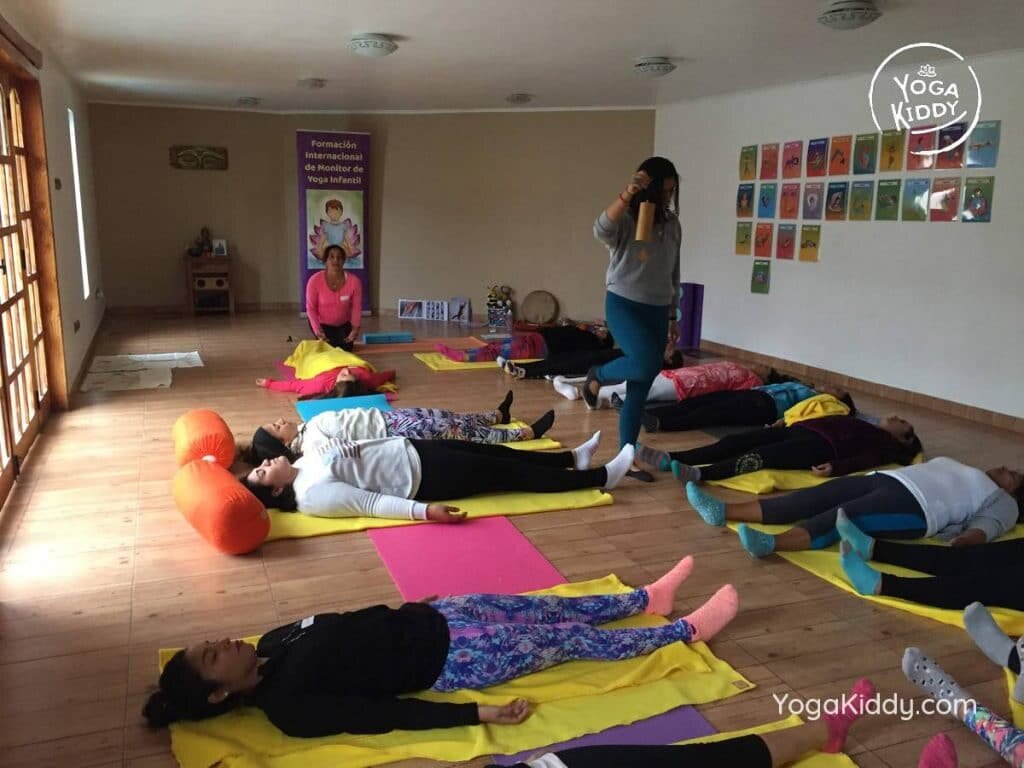 formacion-yoga-para-ninos-copiapo-chile-yogakiddy-12-1024x768